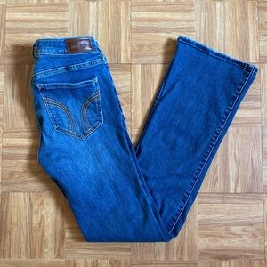 hollister jeans low rise boot (distressed)